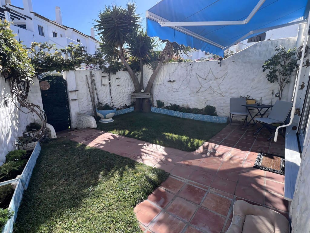 3 chambre Maison de Ville à vendre à El Paraiso avec piscine garage - 495 000 € (Ref: 9432988)