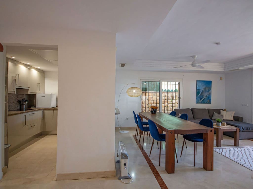 4 slaapkamer Villa te koop in Riviera del Sol met zwembad garage - € 579.000 (Ref: 9436634)