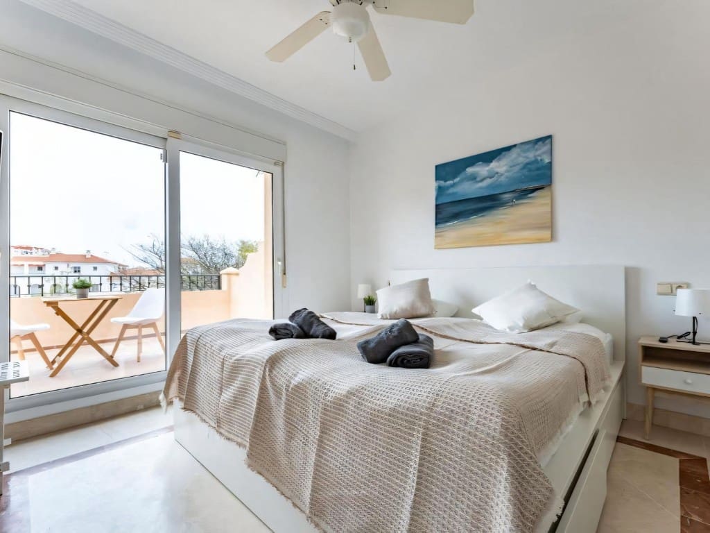 4 slaapkamer Villa te koop in Riviera del Sol met zwembad garage - € 579.000 (Ref: 9436634)