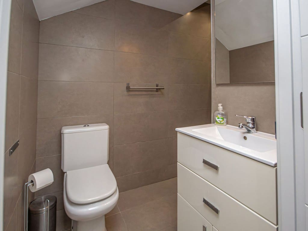 4 slaapkamer Villa te koop in Riviera del Sol met zwembad garage - € 579.000 (Ref: 9436634)