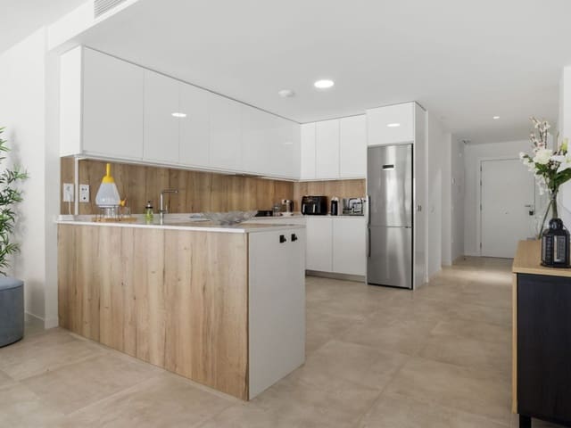 3 quarto Apartamento para venda em Estepona com piscina - 749 000 € (Ref: 9441232)