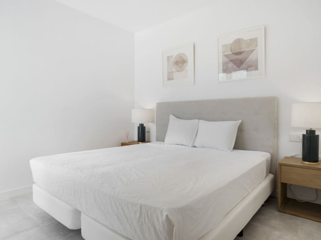 3 quarto Apartamento para venda em Estepona com piscina - 749 000 € (Ref: 9441232)