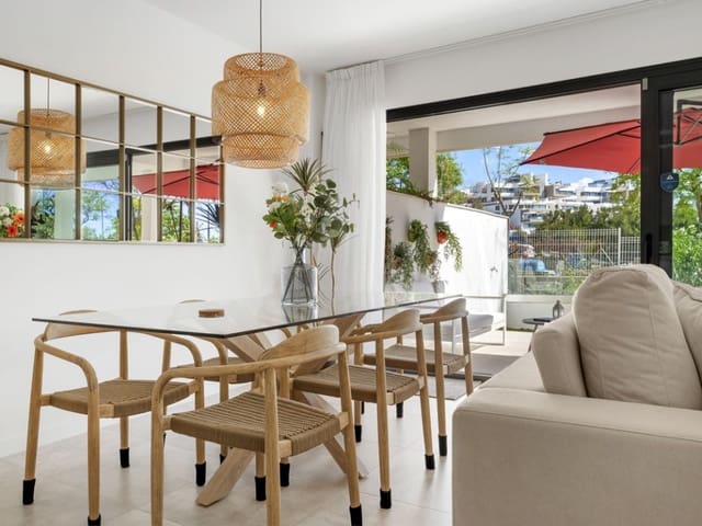 3 quarto Apartamento para venda em Estepona com piscina - 749 000 € (Ref: 9441232)