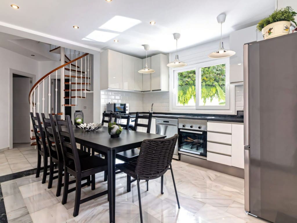 5 camera da letto Villa in vendita in Benalmadena Costa con piscina - 1.277.000 € (Rif: 9441233)