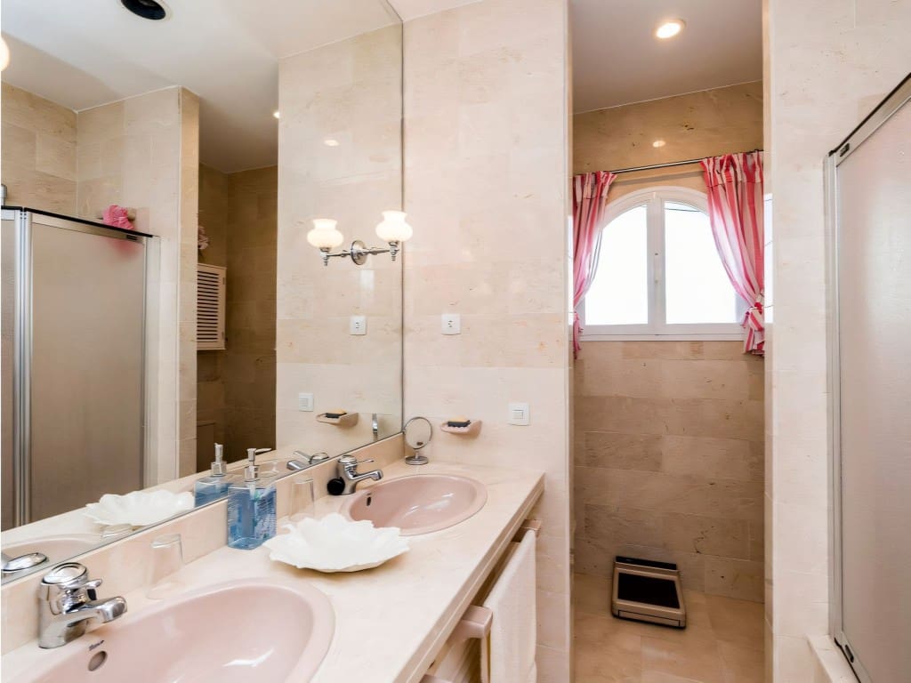 4 chambre Villa/Maison à vendre à Elviria avec piscine garage - 4 995 000 € (Ref: 9441753)