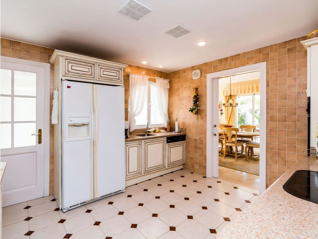 4 chambre Villa/Maison à vendre à Elviria avec piscine garage - 4 995 000 € (Ref: 9441753)