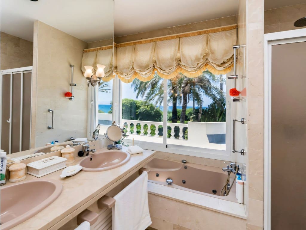 4 chambre Villa/Maison à vendre à Elviria avec piscine garage - 4 995 000 € (Ref: 9441753)