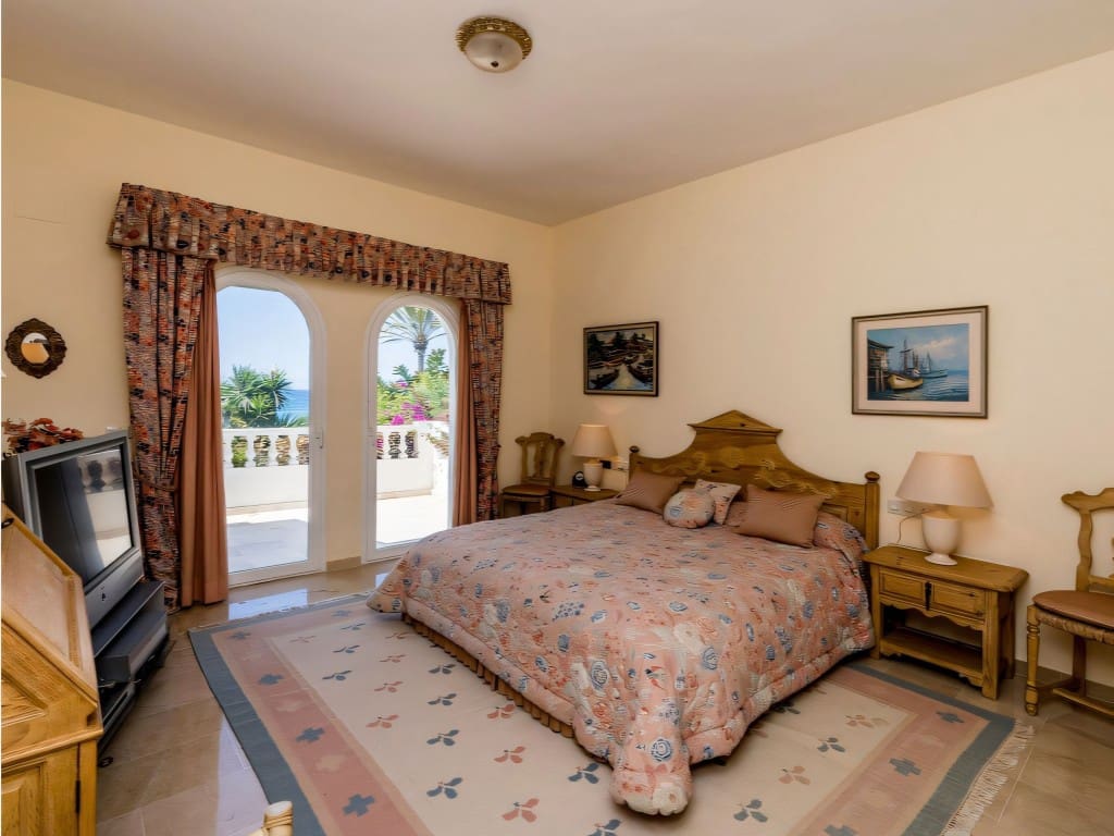 4 chambre Villa/Maison à vendre à Elviria avec piscine garage - 4 995 000 € (Ref: 9441753)