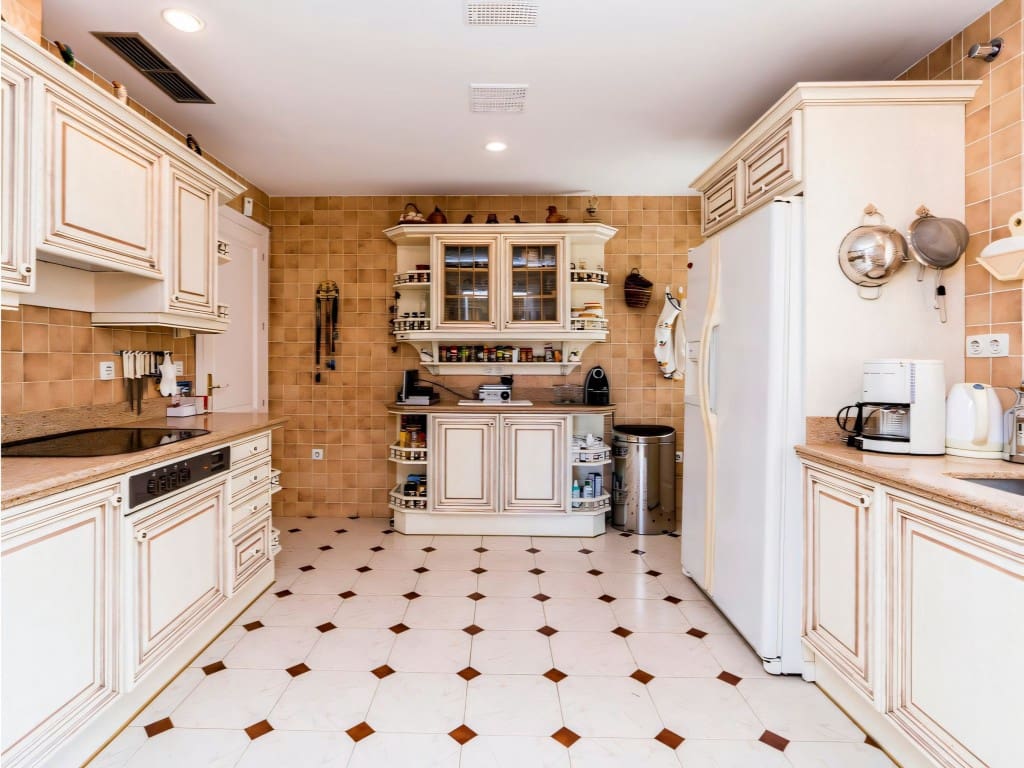 4 chambre Villa/Maison à vendre à Elviria avec piscine garage - 4 995 000 € (Ref: 9441753)