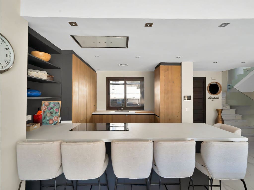 5 Zimmer Haus zu verkaufen in Benahavis mit Pool Garage - 729.000 € (Ref: 9443031)