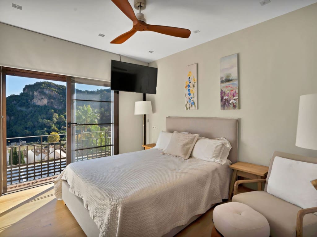 5 Zimmer Haus zu verkaufen in Benahavis mit Pool Garage - 729.000 € (Ref: 9443031)