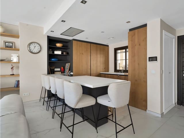 5 Zimmer Haus zu verkaufen in Benahavís mit Pool Garage - 729.000 € (Ref: 9443031)