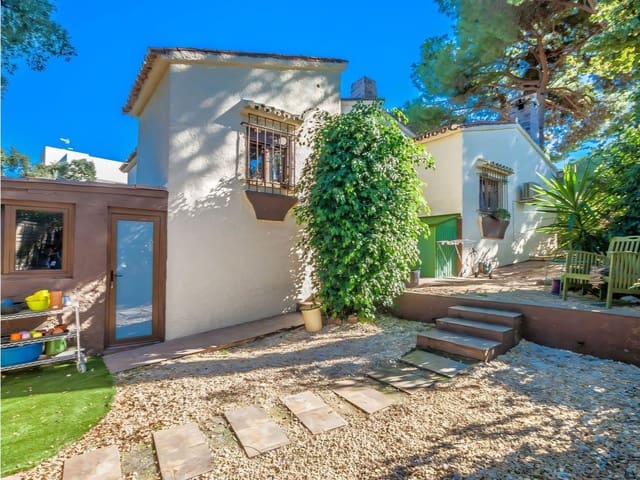 5 sovrum Villa till salu i Elviria, Marbella - 1 095 000 € (Ref: 9443032)