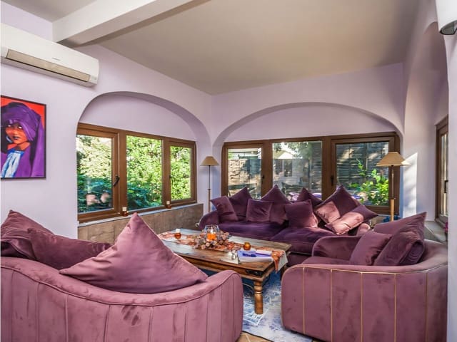 5 sovrum Villa till salu i Elviria, Marbella - 1 095 000 € (Ref: 9443032)