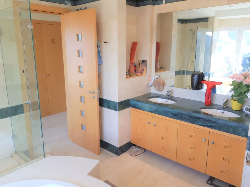 3 chambre Penthouse à vendre à La Cala de Mijas avec piscine - 595 000 € (Ref: 9443033)