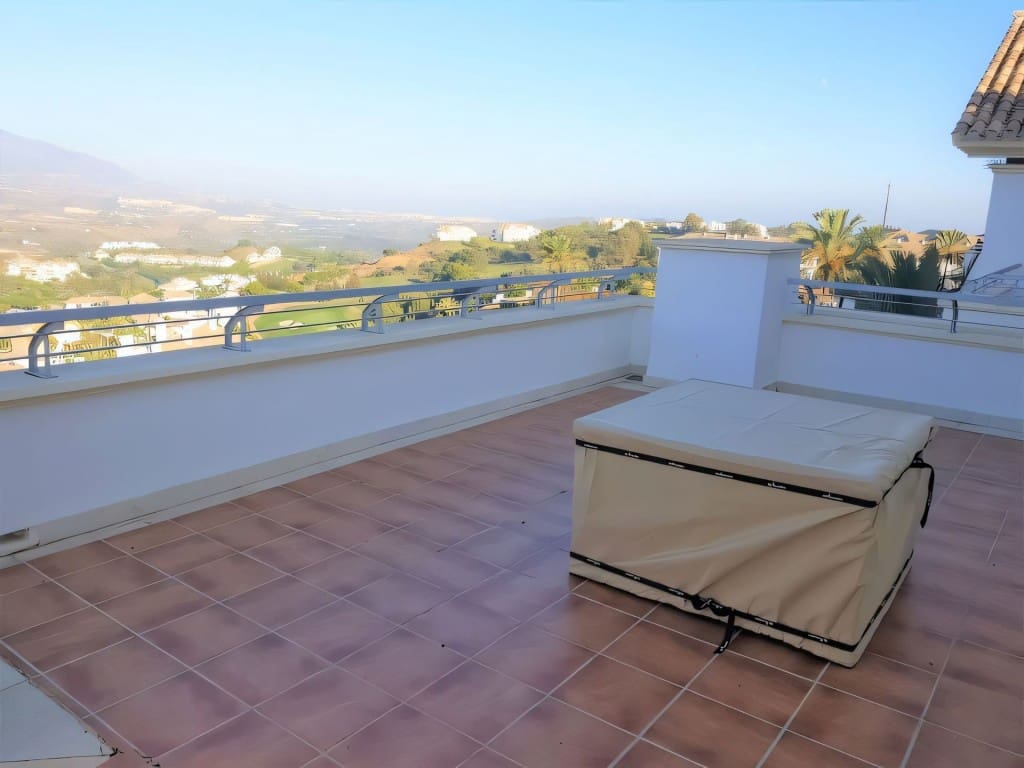 3 chambre Penthouse à vendre à La Cala de Mijas avec piscine - 595 000 € (Ref: 9443033)