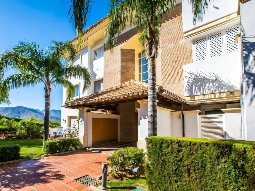 3 chambre Penthouse à vendre à La Cala de Mijas avec piscine - 595 000 € (Ref: 9443033)