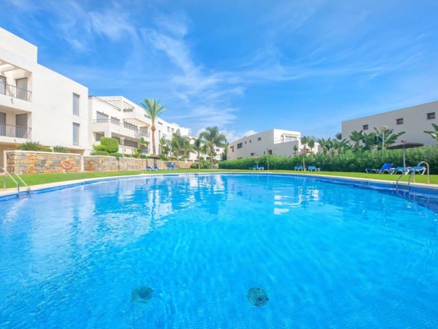 3 slaapkamer Appartement te koop in Los Monteros, Marbella met zwembad - € 549.000 (Ref: 9445750)
