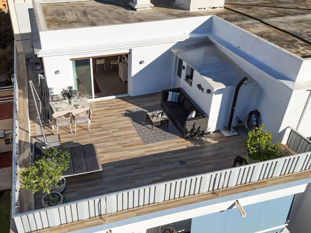 Ático de 1 habitación en Marbella en venta con piscina - 450.000 € (Ref: 9445751)