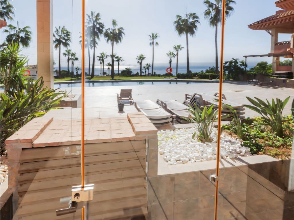 2 bedroom Apartment for sale in Benalmadena with pool garage - € 399,000 (Ref: 9445752)