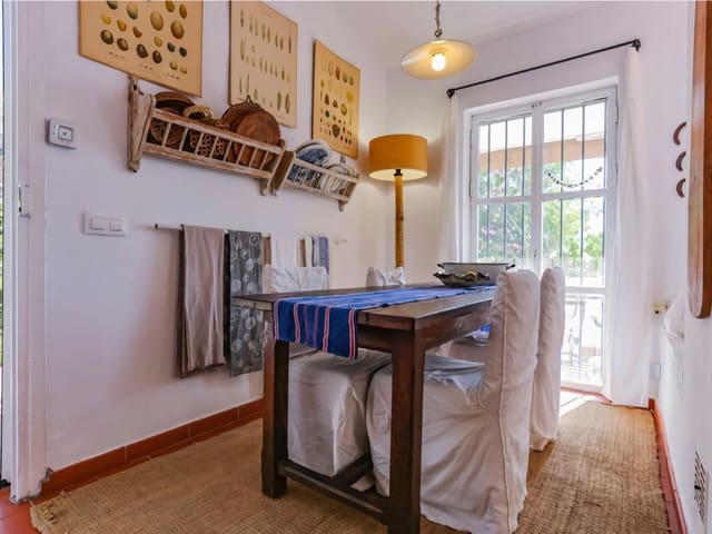 3 Zimmer Finca/Landgut zu verkaufen in El Padrón, Estepona mit Pool Garage - 1.045.000 € (Ref: 9448539)