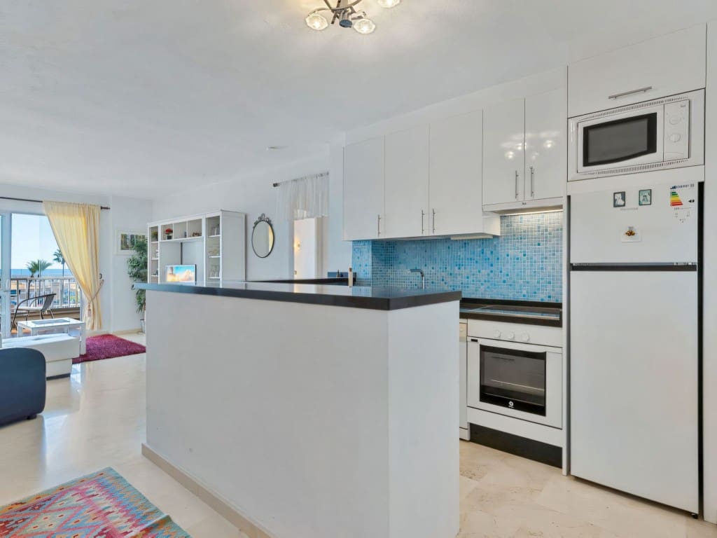 2 makuuhuone Huoneisto myytävänä paikassa Fuengirola mukana 
autotalli - 620 000 € (Ref: 9448540)