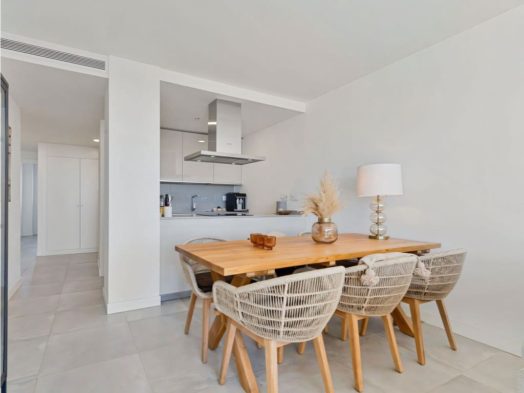 Ático de 2 habitaciones en Fuengirola en venta con piscina - 645.000 € (Ref: 9451764)