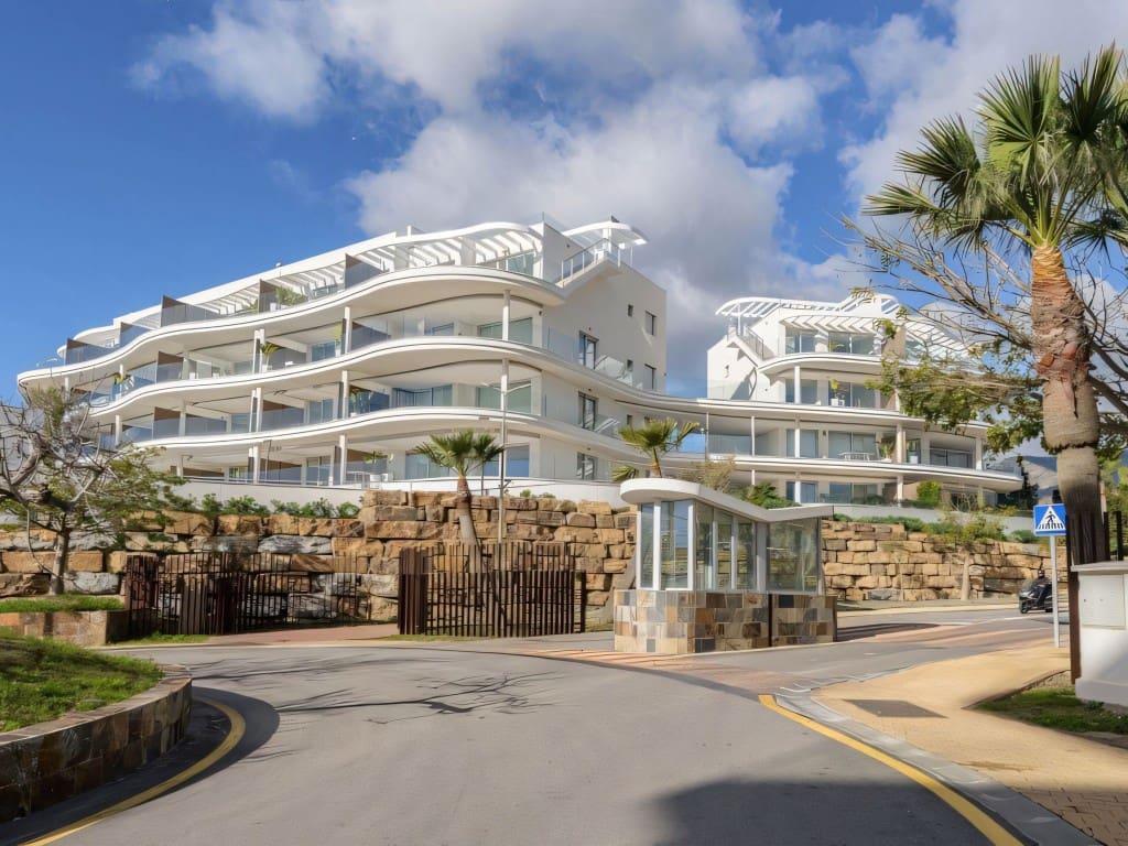 Ático de 2 habitaciones en Fuengirola en venta con piscina - 645.000 € (Ref: 9451764)