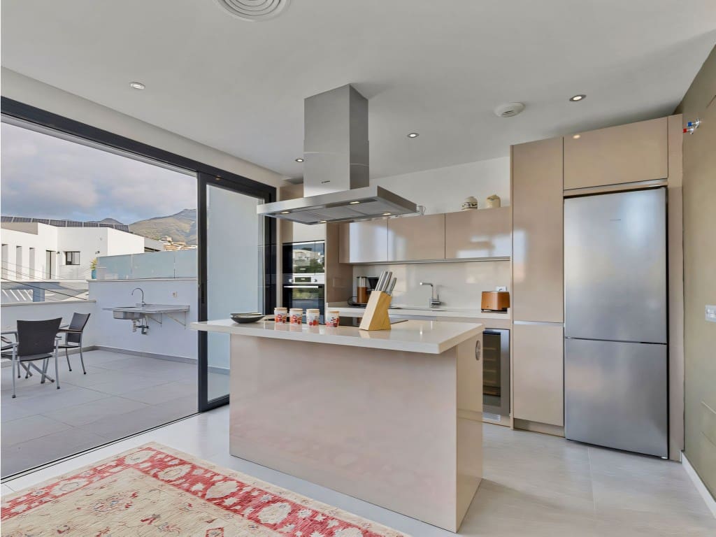 3 sovrum Hus till salu i Fuengirola med pool garage - 765 000 € (Ref: 9451765)