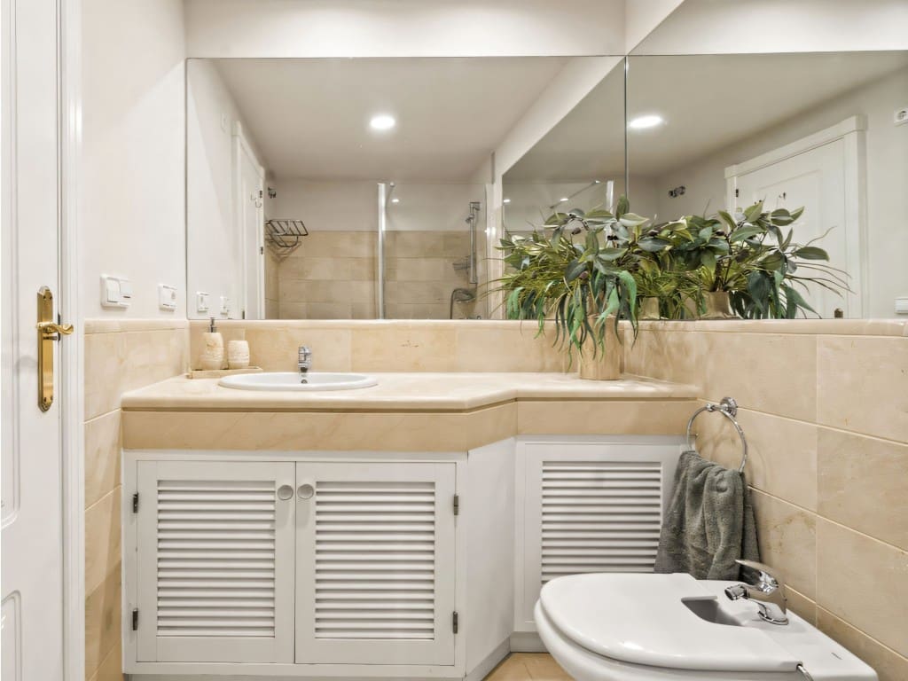 3 bedroom Apartment for sale in Los Arqueros with pool garage - € 595,000 (Ref: 9455814)