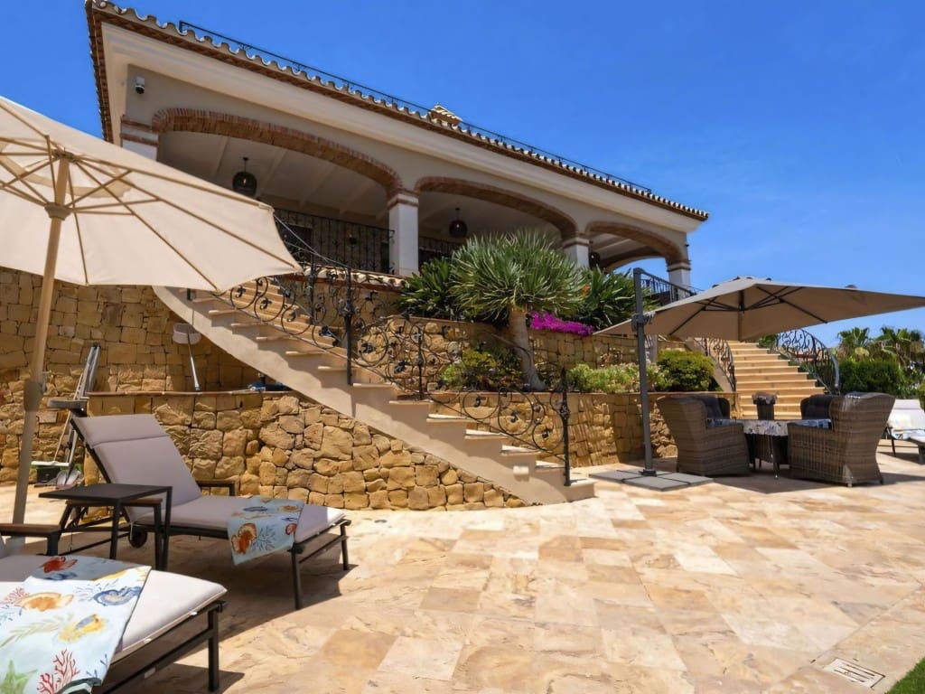 5 chambre Villa/Maison à vendre à La Cala de Mijas avec piscine garage - 3 650 000 € (Ref: 9455815)