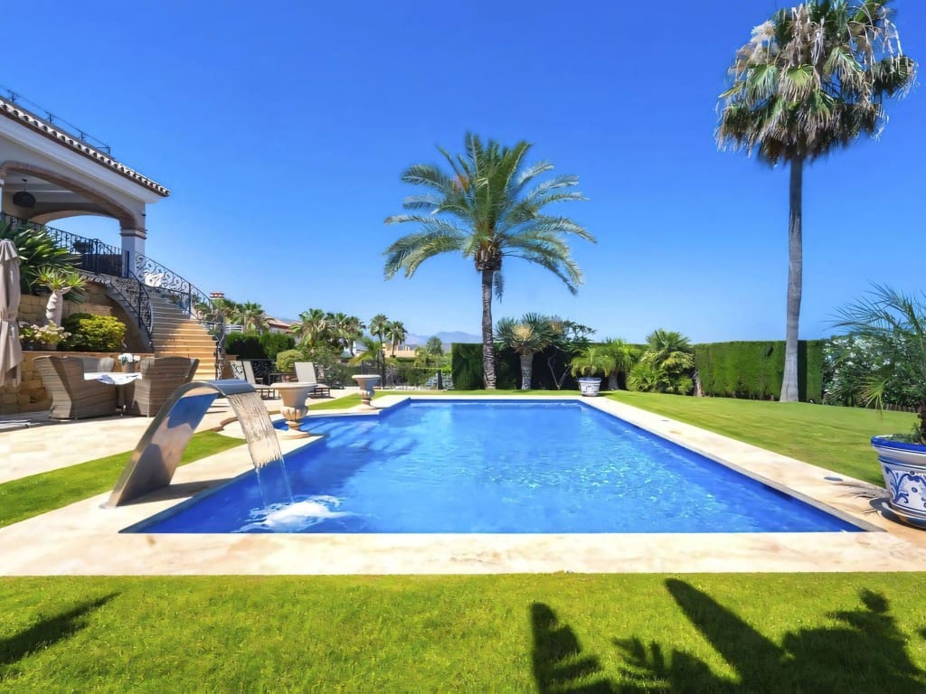 5 chambre Villa/Maison à vendre à La Cala de Mijas avec piscine garage - 3 650 000 € (Ref: 9455815)
