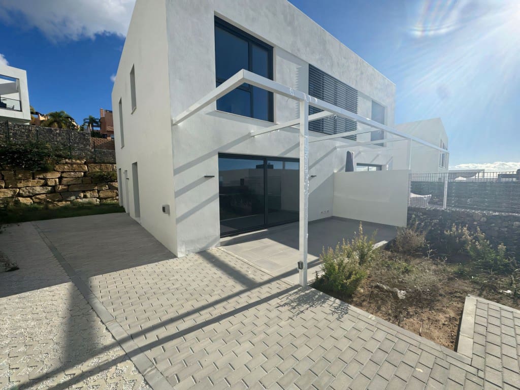 4 sypialnia Dom blizniak na sprzedaż w Riviera del Sol z basenem garażem - 65 000 € (Ref: 9461034)