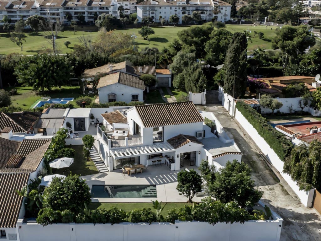 Chalet de 5 habitaciones en San Pedro de Alcantara en venta con piscina garaje - 2.500.000 € (Ref: 9465134)