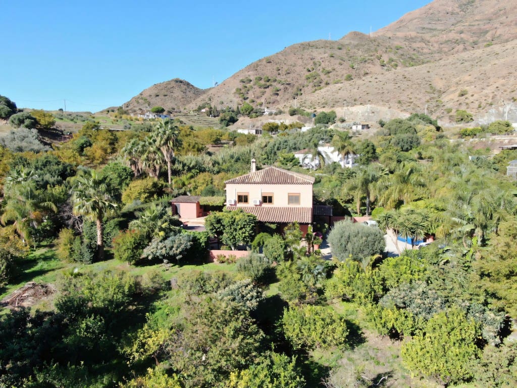 4 bedroom Finca/Country House for sale in New Golden Mile with pool - € 795,000 (Ref: 9465135)
