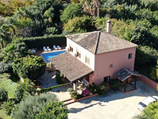 4 bedroom Finca/Country House for sale in New Golden Mile, Estepona with pool - € 795,000 (Ref: 9465135)