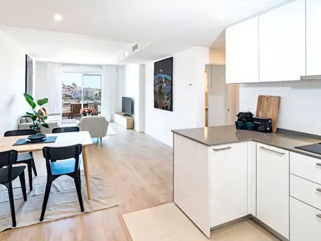 2 slaapkamer Appartement te koop in Nueva Andalucia, Marbella met zwembad - € 399.000 (Ref: 9468079)