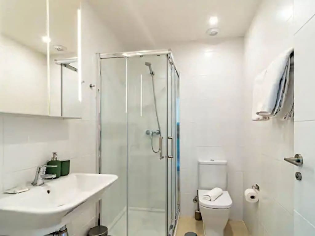 2 slaapkamer Appartement te koop in Nueva Andalucia met zwembad - € 399.000 (Ref: 9468079)