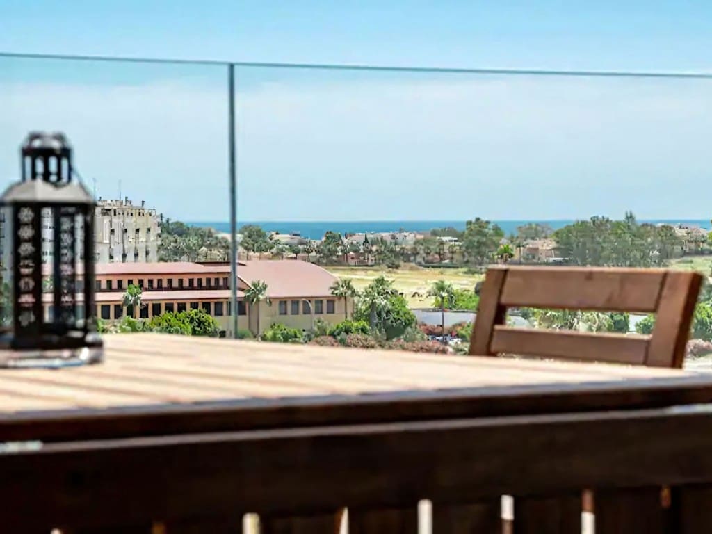 2 slaapkamer Appartement te koop in Nueva Andalucia met zwembad - € 399.000 (Ref: 9468079)