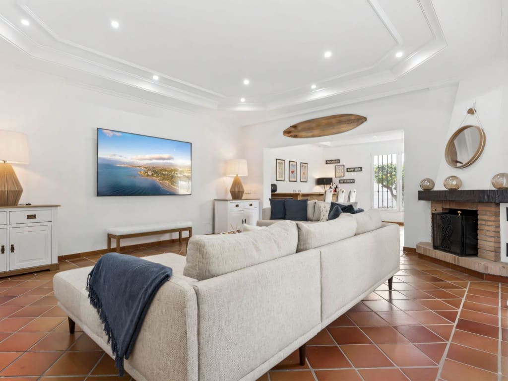 5 quarto Moradia para venda em Las Chapas com piscina garagem - 2 350 000 € (Ref: 9468080)