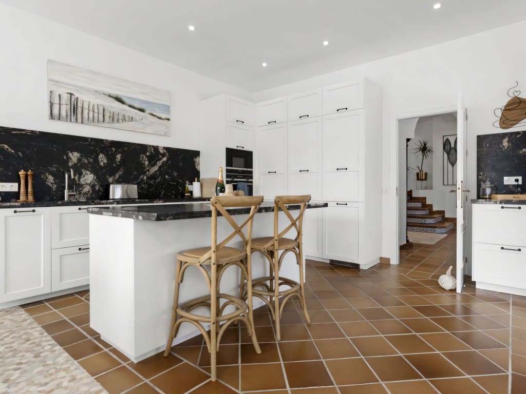 5 quarto Moradia para venda em Las Chapas com piscina garagem - 2 350 000 € (Ref: 9468080)