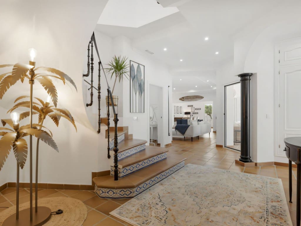 5 quarto Moradia para venda em Las Chapas com piscina garagem - 2 350 000 € (Ref: 9468080)