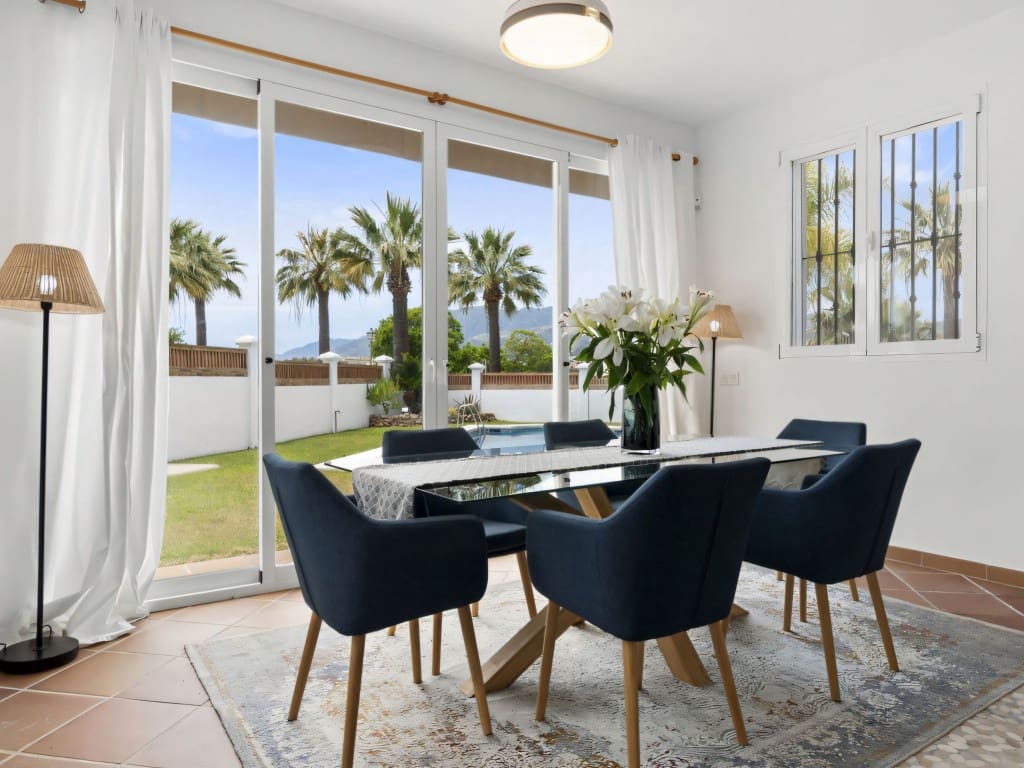 5 quarto Moradia para venda em Las Chapas com piscina garagem - 2 350 000 € (Ref: 9468080)