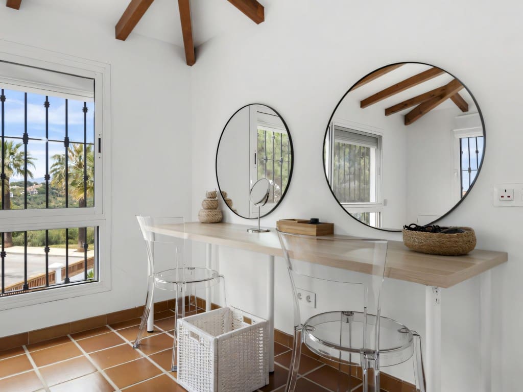 5 quarto Moradia para venda em Las Chapas com piscina garagem - 2 350 000 € (Ref: 9468080)