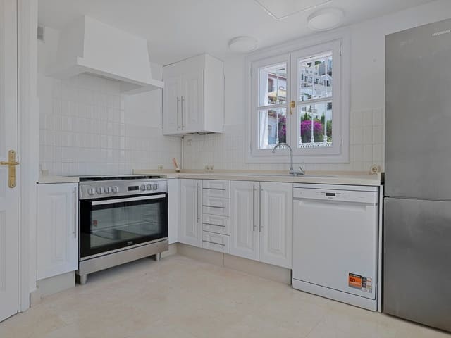 3 quarto Casa em Banda para venda em La Heredia, Benahavís com piscina - 550 000 € (Ref: 9470274)