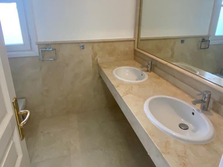 3 chambre Maison de Ville à vendre à La Heredia avec piscine - 550 000 € (Ref: 9470274)