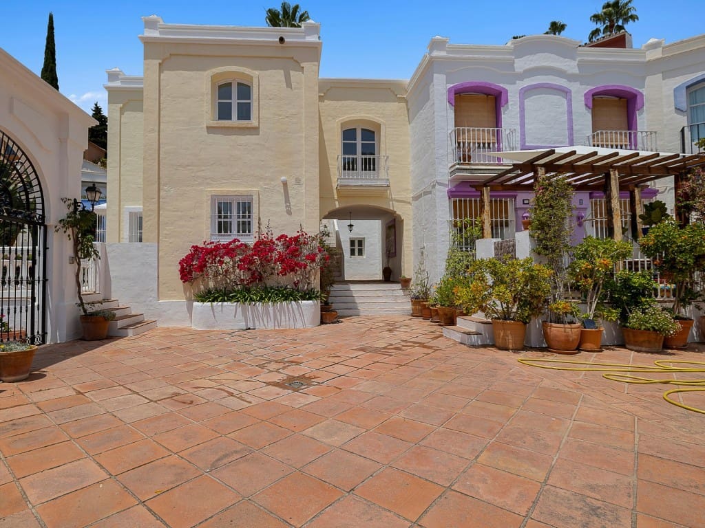 3 chambre Maison de Ville à vendre à La Heredia avec piscine - 550 000 € (Ref: 9470274)