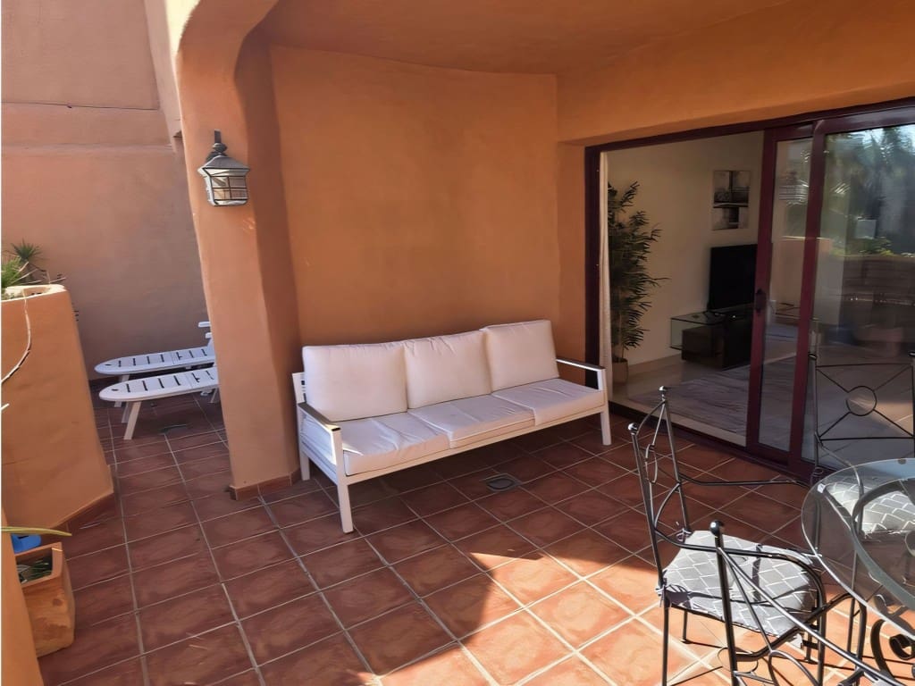 2 bedroom Apartment for sale in Benahavis with pool garage - € 369,500 (Ref: 9472000)