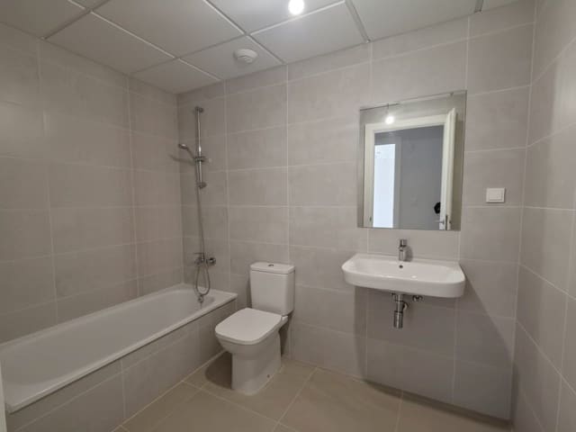 2 sypialnia Apartament na sprzedaż w New Golden Mile, Estepona z basenem - 445 000 € (Ref: 9473747)