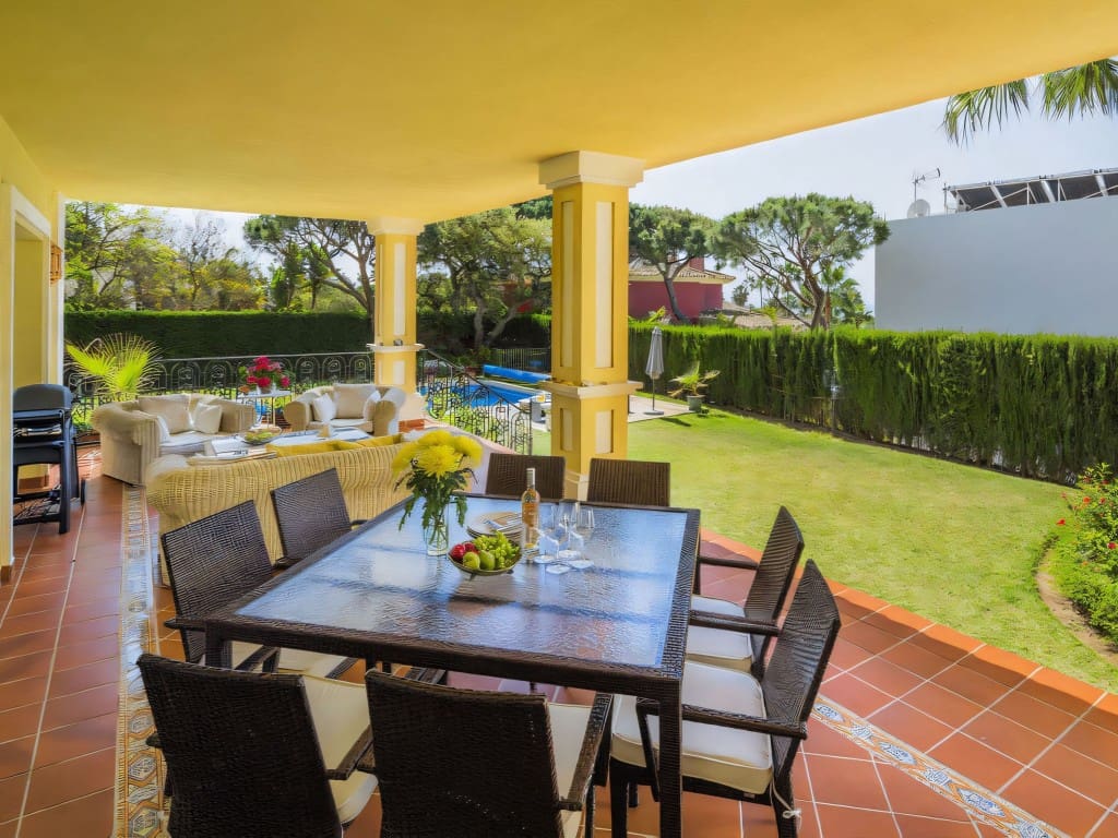 4 Zimmer Villa zu verkaufen in Elviria mit Pool Garage - 2.440.000 € (Ref: 9474726)